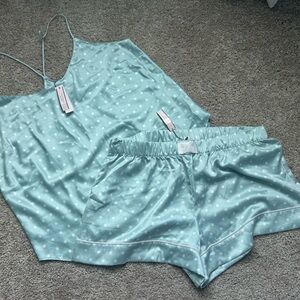 Sleepwear set-Victoria Secrets- NEVER WORN!